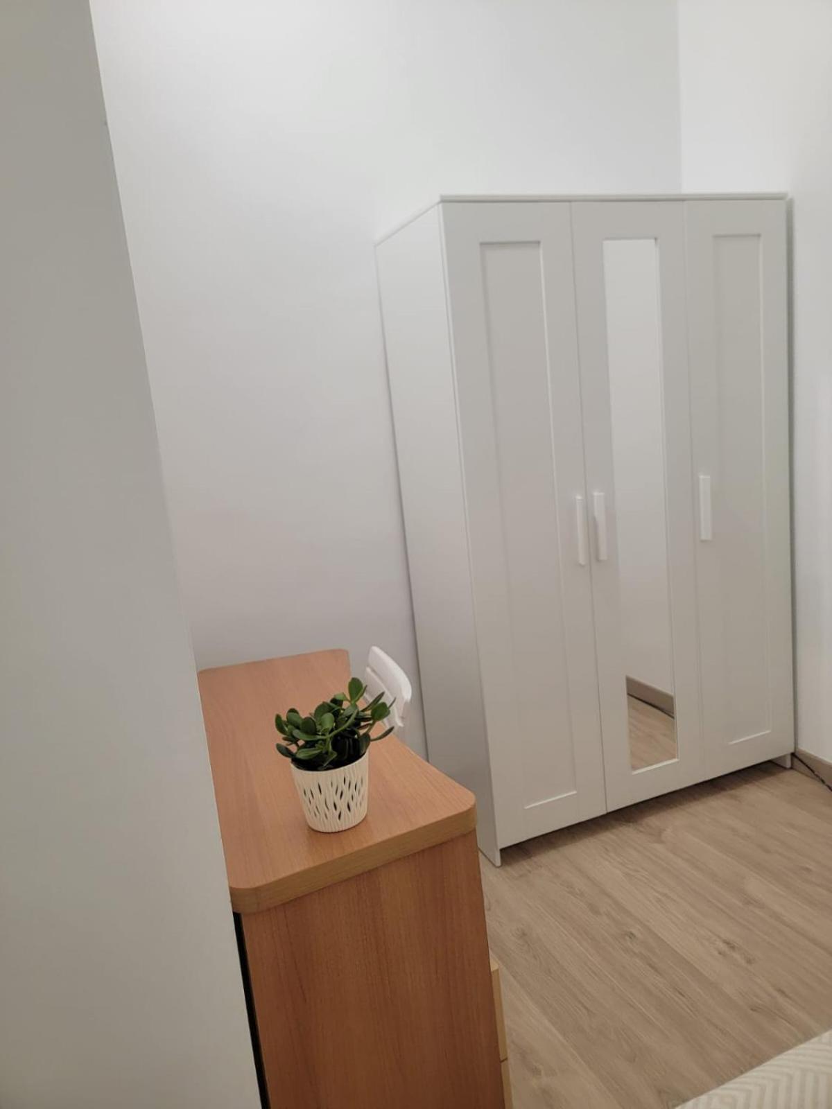 Tudela Apartment Bagian luar foto