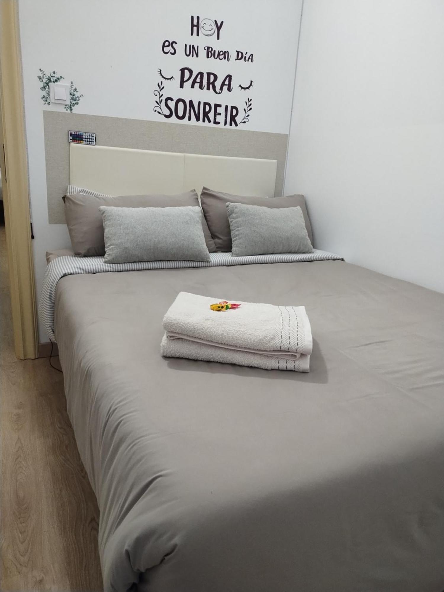 Tudela Apartment Bagian luar foto